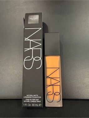 NARS Natural Matte Longwear Foundation - Macao Warm Tan
